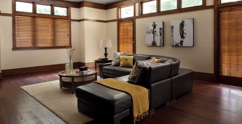 Fort Myers hardwood floor and blinds